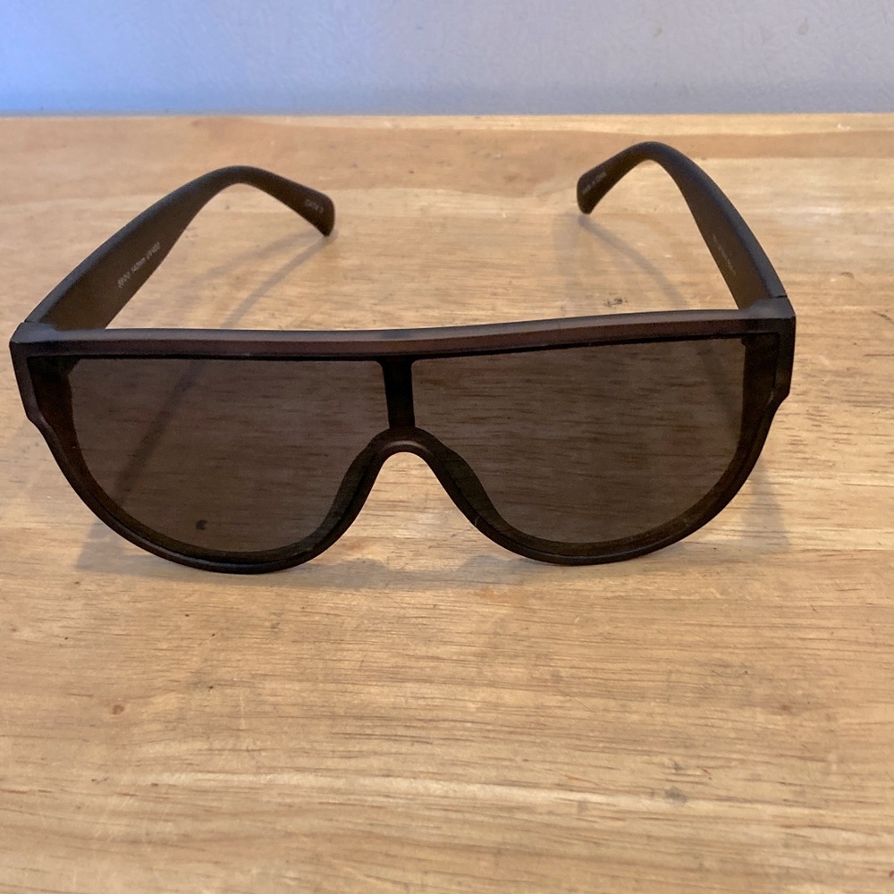 Fashion Forward Black Sunglasses